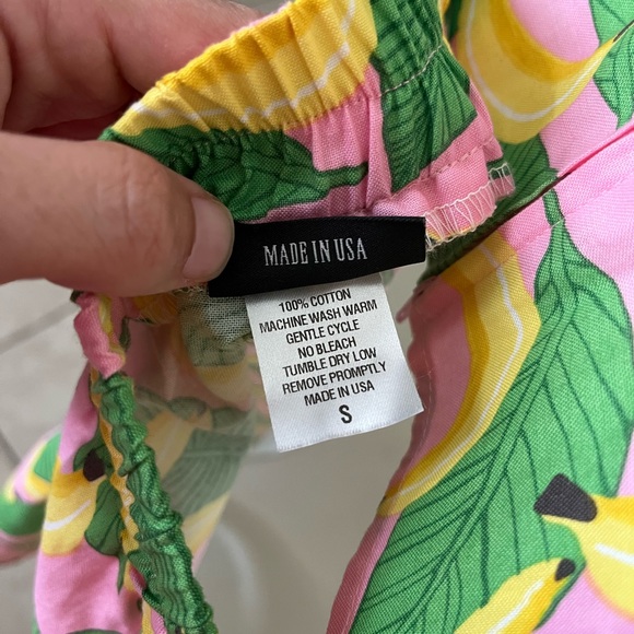 Retrolicious Pink Banana Print Shorts - S - Picture 5 of 6